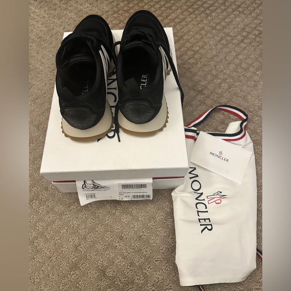 Moncler women’s Pacey logo platform sneakers nylon suede black white 39 - Picture 3 of 6